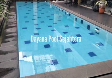 Kolam renang dengan desain minimalis dan fungsuonal di Banyumas buatan dayanapool