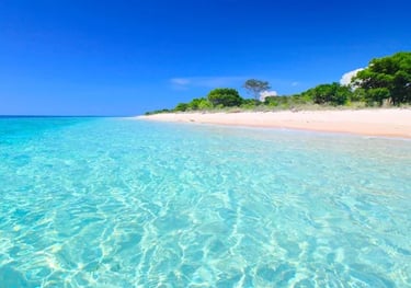 unreal bali beach on west bali