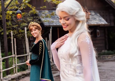 Conoce a Anna y Elsa en el Royal Sommerhus