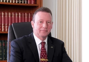 Edvaldo Luiz Lima Advogado em Araucária com atendimento em todo o Brasil. Especialista em Direito Ci