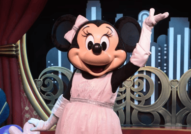 Conoce a las estrellas de Disney en Red Carpet Dreams