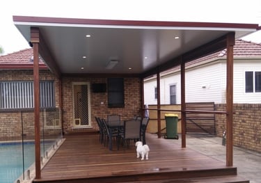 Spotted Gum deck and Pergola