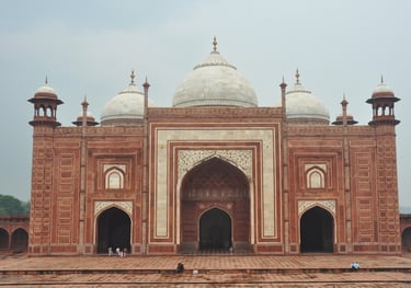 Mosque Taj Mahal, Taj mahal, Agra, Utter Pradesh, India