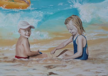 Fresque murale: deux enfants jouent avec le sable d'une plage. Tournus (71).