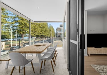 Luxurious 4 bedroom beachfront apartment in Victor Harbor