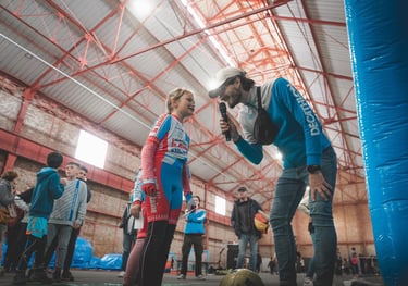 Victor Carrer, freelance événementiel sportif, régisseur, chef de projet et animateur micro.