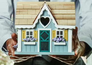 CASA EN LAS MANOS DE UNA PERSONA