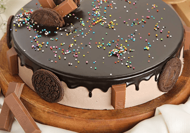 Kit Kat Cake