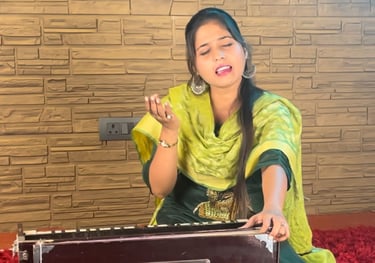 Musicwale's singing teacher teaching bollywood and indian classical singing