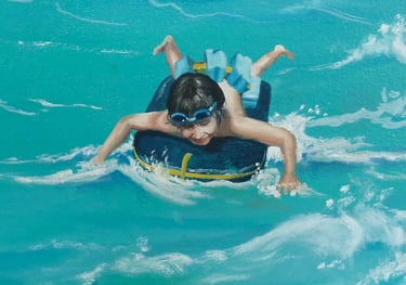 Détail d'une fresque murale: un garçon fait du bodyboard sur une plage. Tournus (71).