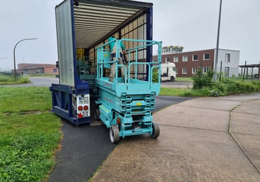 Arbeitsbühnentransport