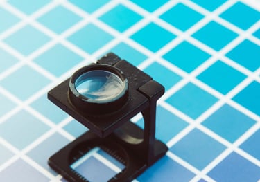 printing loupe on color gradient