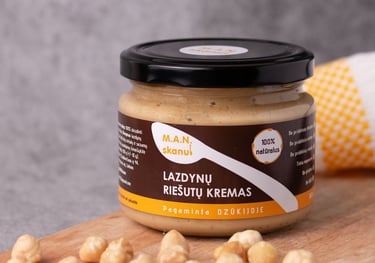 Lazdynų riešutų kremas