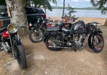 Classic motorcycles, Lac De Settons, France