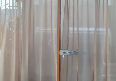 akustines dienines užuolaidos