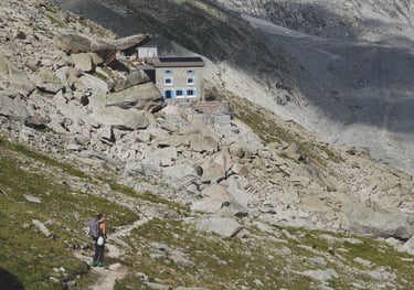 TREKKING CON NOTTE IN RIFUGIO IN VALLE D'AOSTA