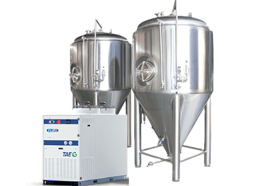 Industrial brewery chiller system with stainless steel fermentation tanks