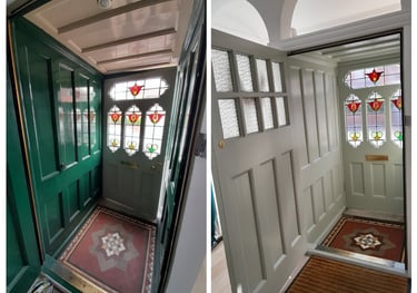 a door way in Bournemouth with a green door