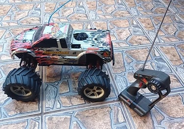 automodelo T-maxx novinha 2 marchas tração 4x4