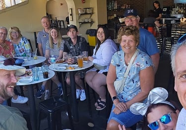 Members of the ThemeParkBazza Facebook Group at a meet up