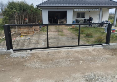 drvometal, drvo metal, nameštaj, police, stolovi, stolice, ograde, ograda, kapija