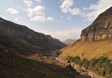 Tugela gorge walk and Policemans Helmet, Thendele Upper Camp, Drakensberg Amphitheatre, South Africa