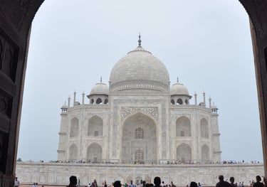 Moughal gate, Taj mahal, Agra, Utter Pradesh, India