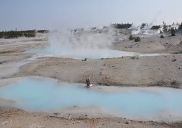 geothermal activity around old faithful
