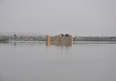 Jal Mahal, Man Sagar Lake, Jaipur, Rajasthan, India