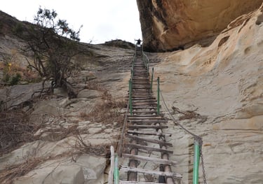Holkrans Hike and Caves, Golden Gate Highlands National Park, South Africa