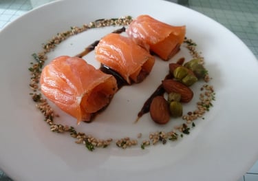 plato de salmón en soja y miel