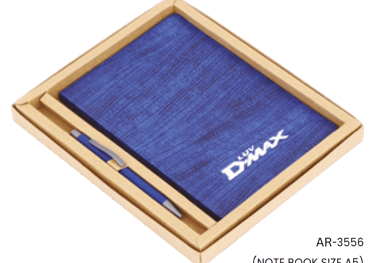 Set of pen & notebook