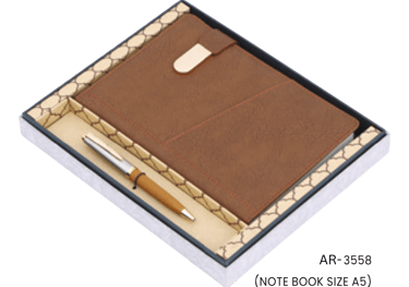 Set of pen & notebook