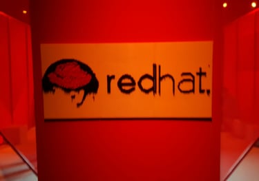 CorpoRASTI Regalos empresarios red hat