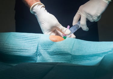 Klinik Medcare  dan Poliklinik Desaru Dr.Abdullah mempunyai servis suntikan intra-artikular