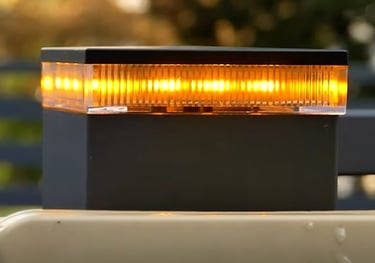 „Signalinė LED lempa su integruotu imtuvu – tinka visų tipų vartų automatikai