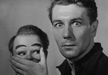 A screenshot from the film Dead of Night