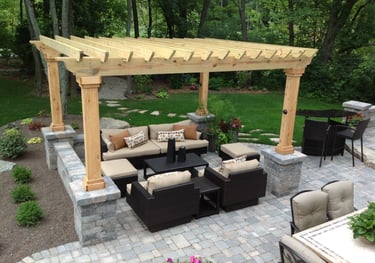 Leppek Landscapes gazebo and paver patio.