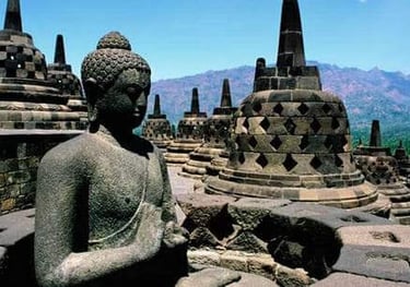 budha statue at borobudur