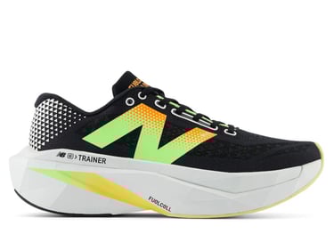 New Balance FuelCell SuperComp Trainer v3 in black and lime, top view of running shoe