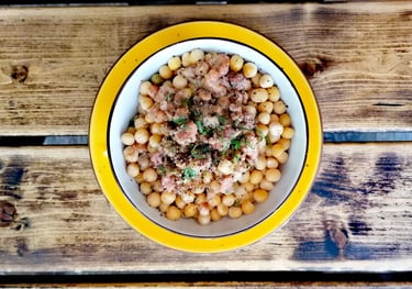 žirniai su spirgučiais Šnekutis