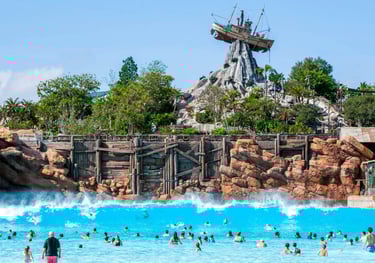 typhoon lagoon parque acuatico de disney en walt disney world tematica de isla tropical