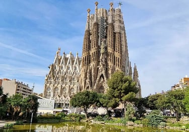 Tour em Barcelona: Sagrada Família, Parque Güell, La Rambla, Casa Batlló, Museu Gótico...