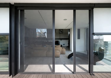 Zanzariere su misura per finestre e porta - Lome Serramenti Milano