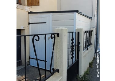 rénovation d'un local vélos dans une courette en ville, praticité et protection garantie