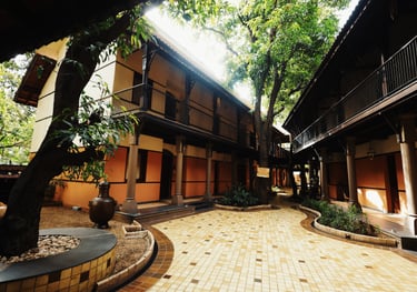 Luxurious Villas & Café