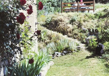 accès au jardin La Maïta