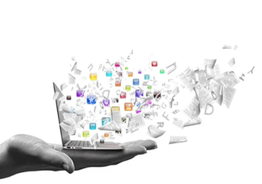 Um notebook aberto sobre a palma de uma mão gigante dispersa conteúdo de redes sociais ao vento.