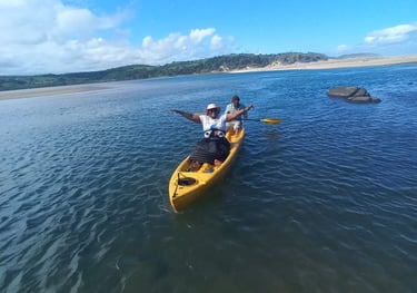Canoe ferry across the Mtentu River