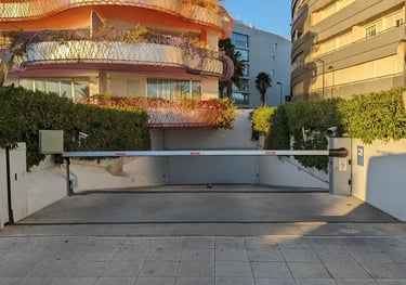 Barrera Automática Beninca instalada en Las Boas Ibiza